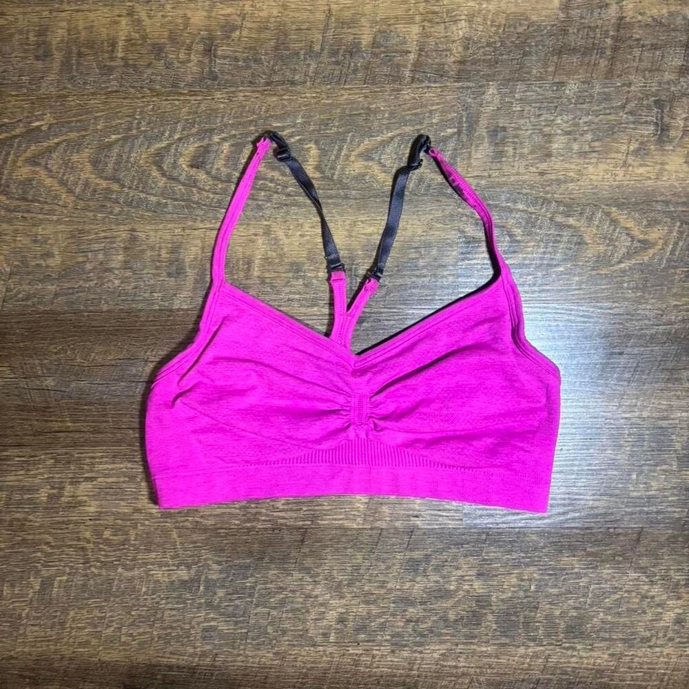 Lululemon Women's Pink Bra